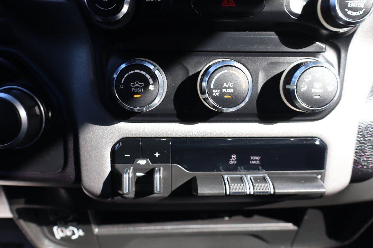 Used 2024 RAM 2500 Big Horn w/ Bed Utility Group AWD/4WD image 17