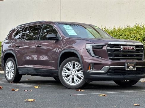 Used 2024 GMC Acadia Elevation image 2