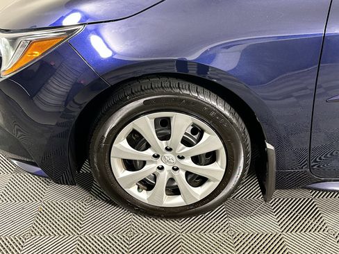 Used 2024 Toyota Corolla LE image 11