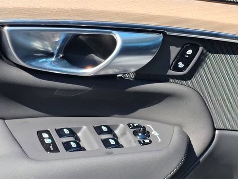 New 2026 Volvo XC90 B6 Plus w/ Protection Package image 10