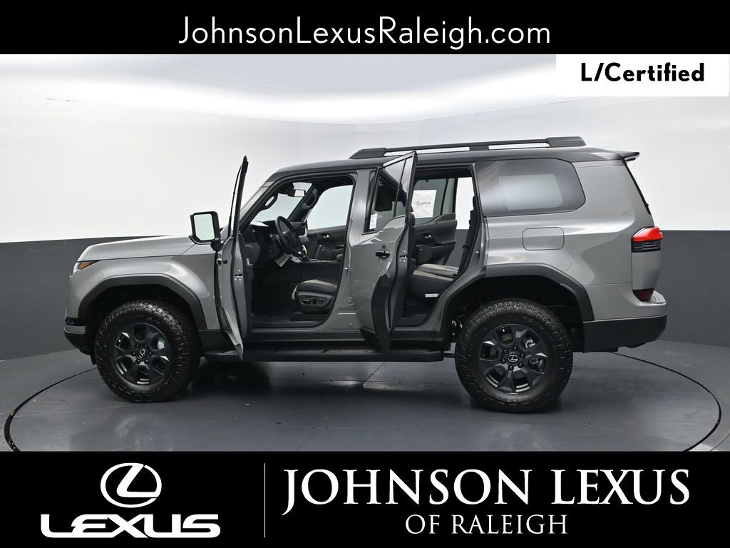 Used 2025 Lexus GX 550 AWD/4WD image 38