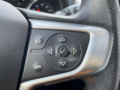 Used 2022 GMC Terrain SLE w/ Driver Convenience Package image 27