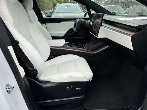 Used 2022 Tesla Model X AWD/4WD image 12