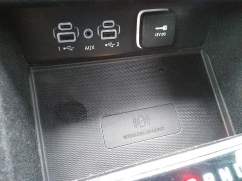 Used 2022 Jeep Grand Cherokee Altitude image 21