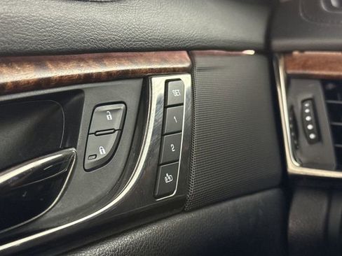 Used 2018 Cadillac CTS Luxury image 19