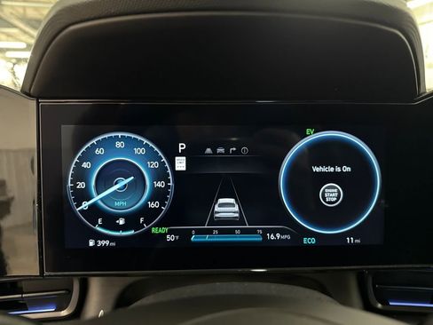 New 2026 Hyundai Elantra Sport FWD image 25