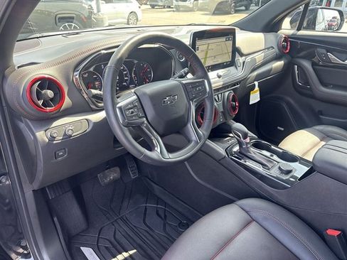 Certified 2025 Chevrolet Blazer RS w/ Driver Confidence II Package AWD/4WD image 10