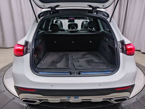 Certified 2025 Mercedes-Benz GLC 300 GLC 300 image 24