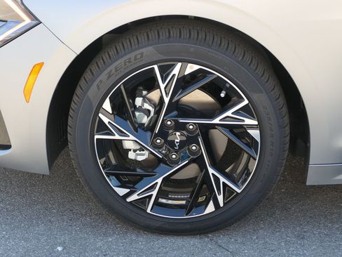 New 2026 Kia K5 GT-Line image 8