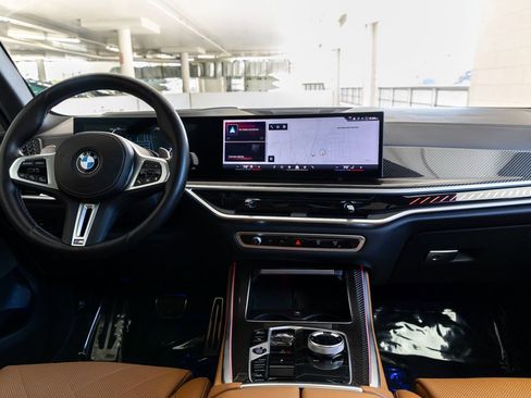 Used 2024 BMW X5 M60i image 14