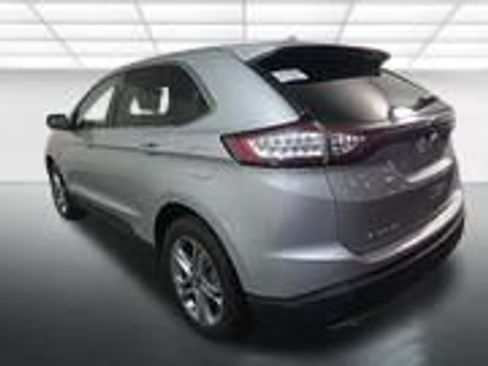 Used 2017 Ford Edge Titanium w/ Equipment Group 301A image 9