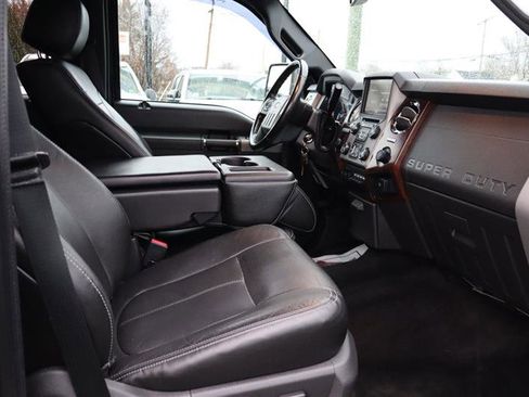 Used 2013 Ford F250 Lariat w/ Chrome Pkg image 14