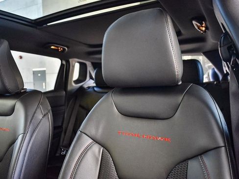 New 2026 Jeep Compass Trailhawk w/ Sun, Sound & Navigation Group image 19