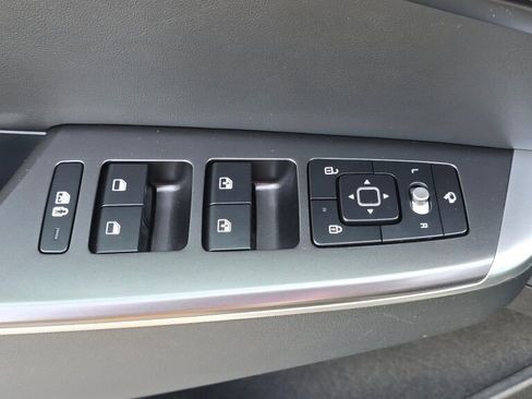 Used 2024 Kia EV6 Light AWD/4WD image 23