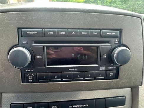 Used 2007 Jeep Grand Cherokee Laredo image 14