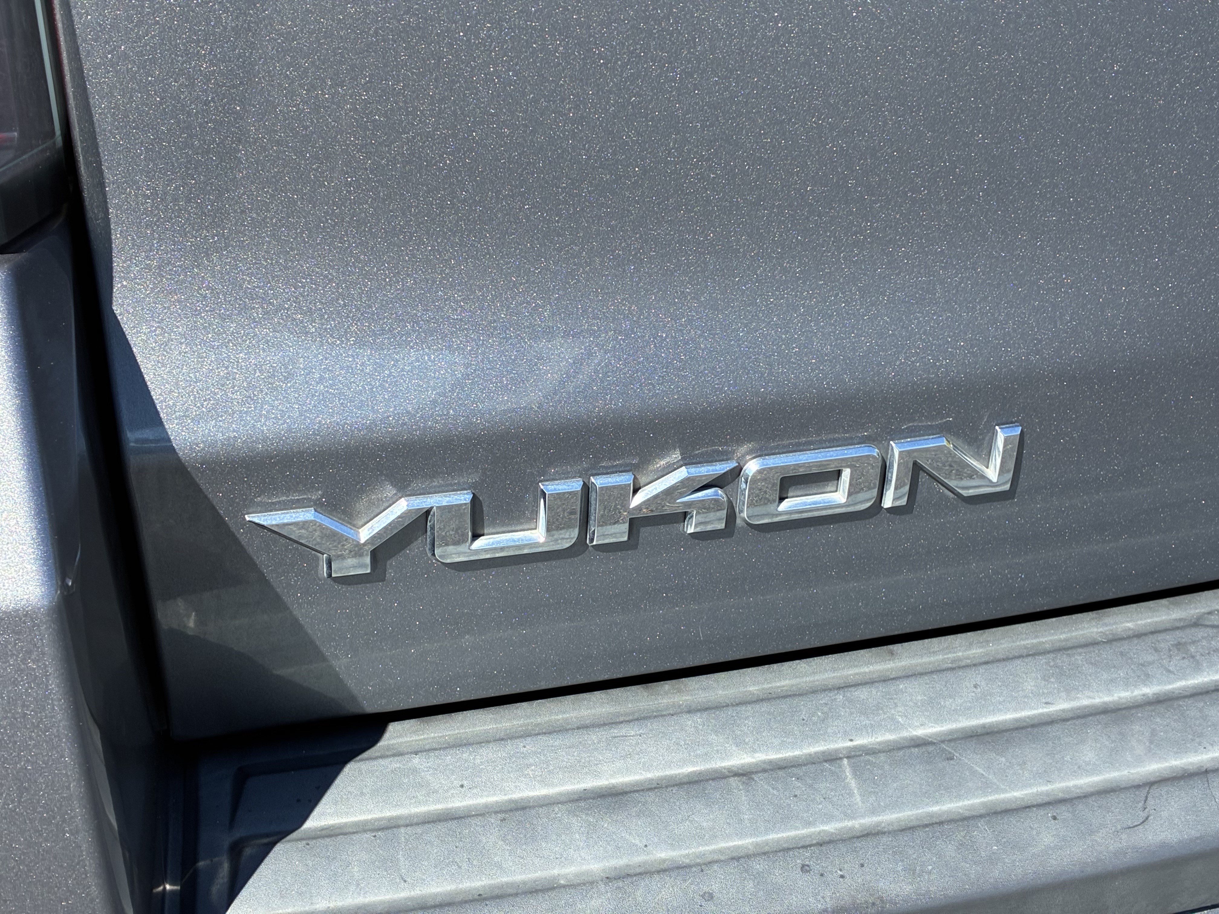 Used 2020 GMC Yukon SLT AWD/4WD image 12