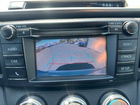 Used 2018 Toyota RAV4 LE w/ Carpet Mat Package FWD image 14