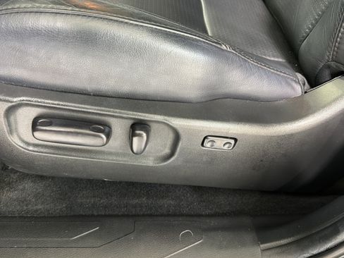 Used 2022 Toyota Tacoma Limited w/ Nightshade Package RWD image 10