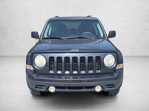 Used 2014 Jeep Patriot Latitude AWD/4WD image 2