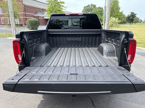 New 2026 GMC Sierra 1500 SLT w/ SLT Premium Plus Package AWD/4WD image 42
