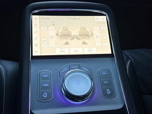 Used 2024 Genesis G90 3.5T image 25