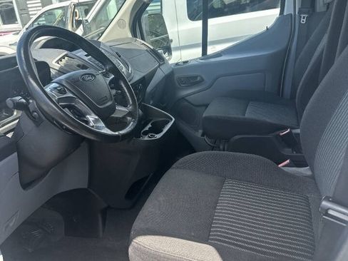 Used 2017 Ford Transit 350 XLT RWD image 5