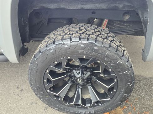 Used 2014 GMC Sierra 1500 SLE image 34