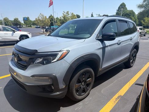 Used 2022 Honda Pilot TrailSport image 3