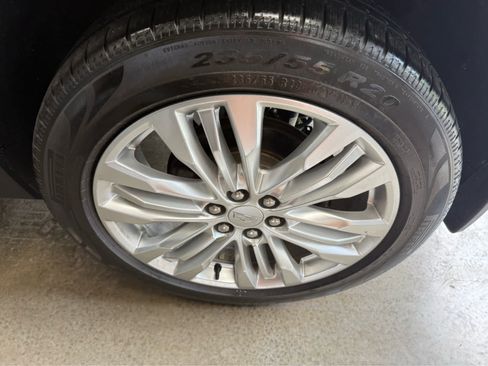 Used 2018 Cadillac XT5 Premium Luxury AWD/4WD image 36