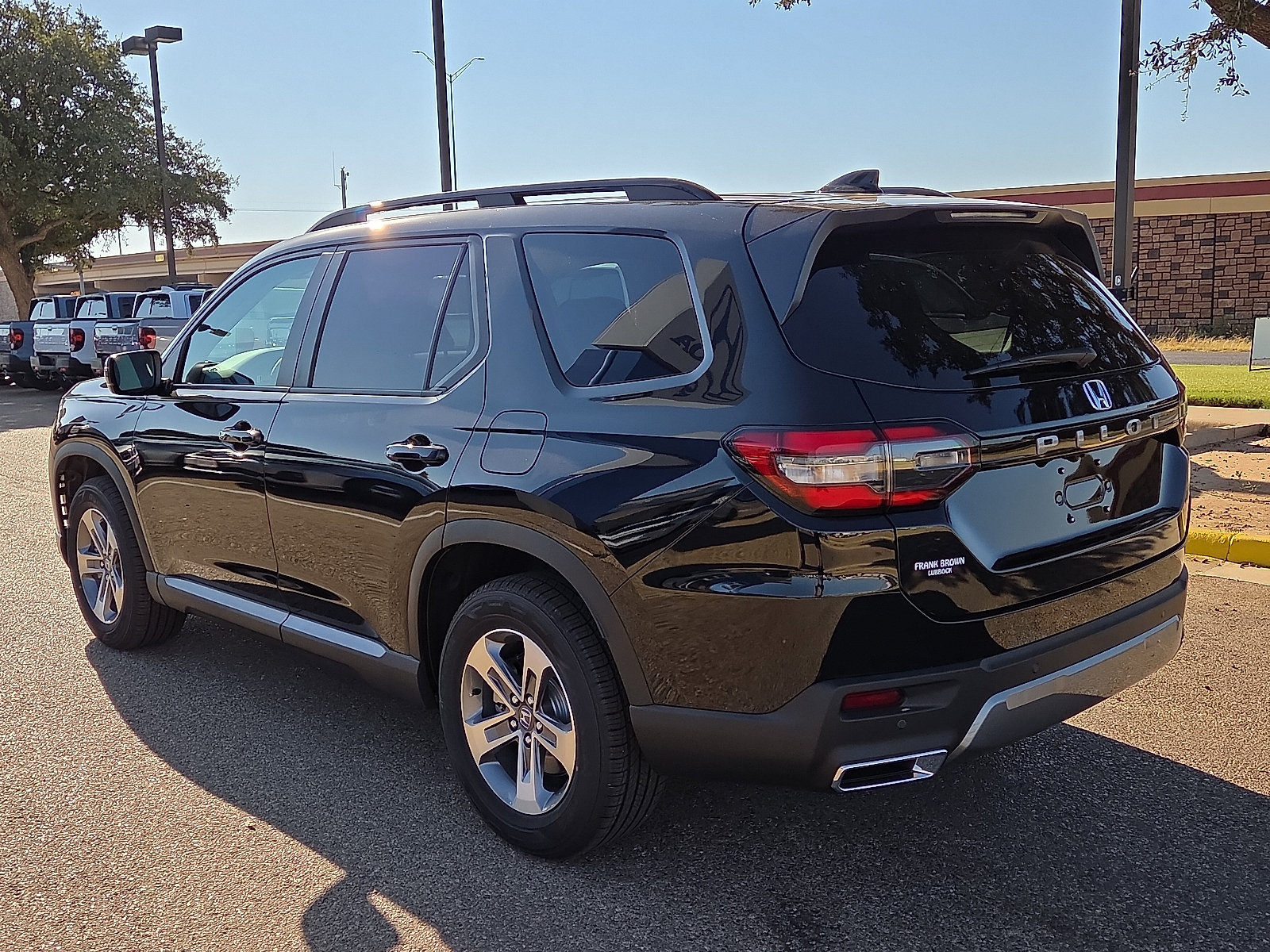 New 2026 Honda Pilot EX-L image 3