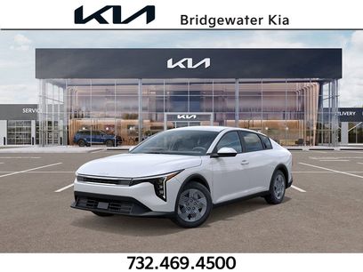 New 2025 Kia K4 LX