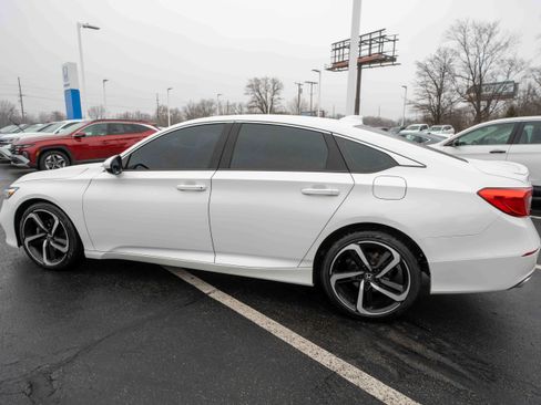 Used 2019 Honda Accord Sport image 4