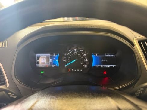 Used 2023 Ford Edge SE w/ Black Appearance Package AWD/4WD image 6
