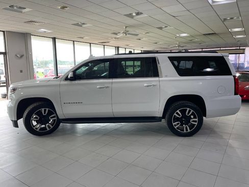 Used 2020 Chevrolet Suburban LT image 4