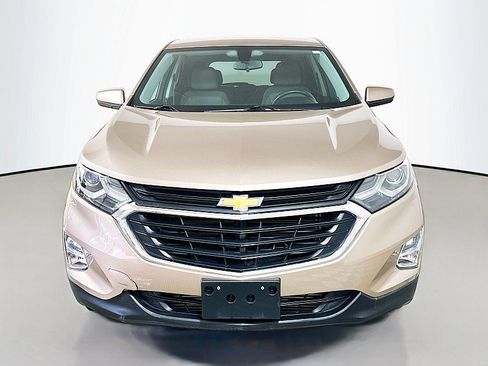 Used 2019 Chevrolet Equinox LT FWD image 2