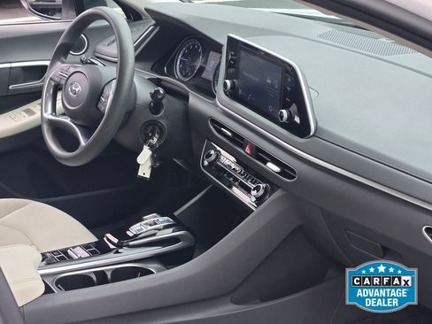 Certified 2023 Hyundai Sonata SE FWD image 9