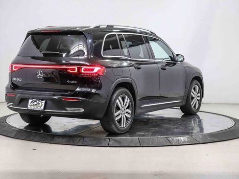 Certified 2023 Mercedes-Benz EQB 300 4MATIC image 4