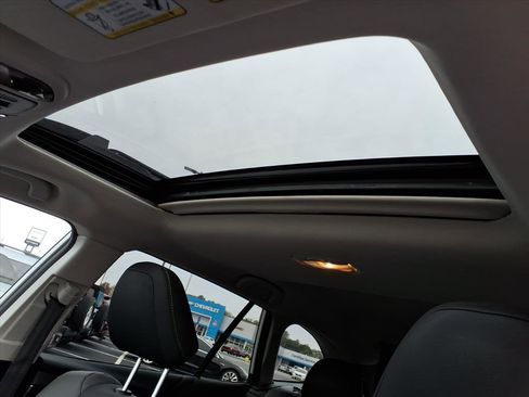 Used 2022 Subaru Outback Onyx Edition XT image 6