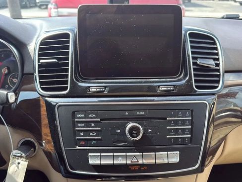 Used 2017 Mercedes-Benz GLE 350 4MATIC image 17