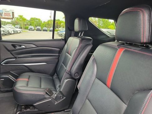 Used 2024 Chevrolet Traverse RS w/ LPO, Floor Liner Package FWD image 13