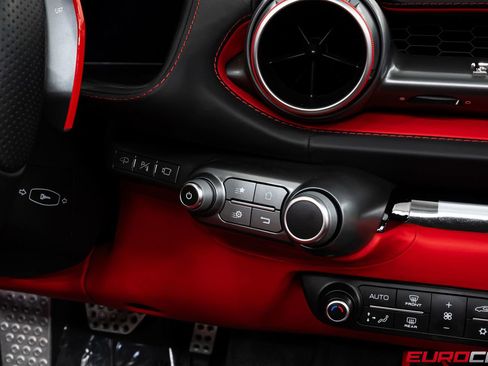 Used 2022 Ferrari 812 GTS RWD image 33