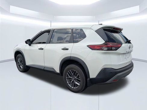 Used 2023 Nissan Rogue S FWD image 6