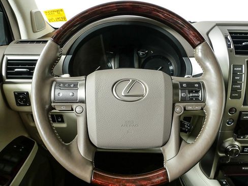 Used 2018 Lexus GX 460 Luxury image 9