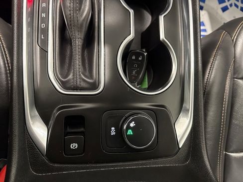 Used 2019 Chevrolet Traverse RS image 26