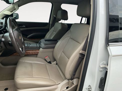 Used 2019 Chevrolet Tahoe Premier w/ Max Trailering Package AWD/4WD image 9