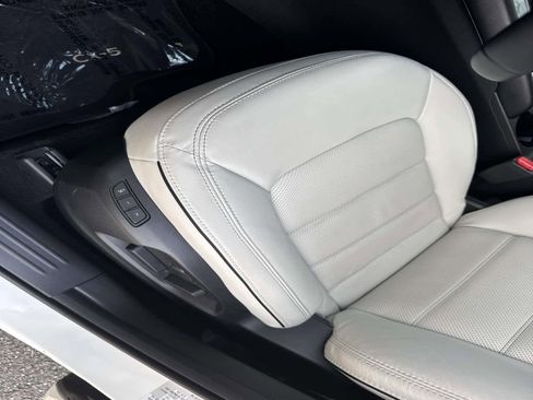 Certified 2025 MAZDA CX-5 AWD 2.5 S w/ Preferred Package image 19