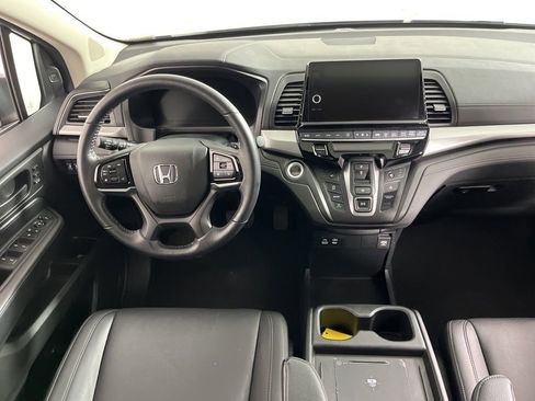 Used 2025 Honda Odyssey EX-L image 4