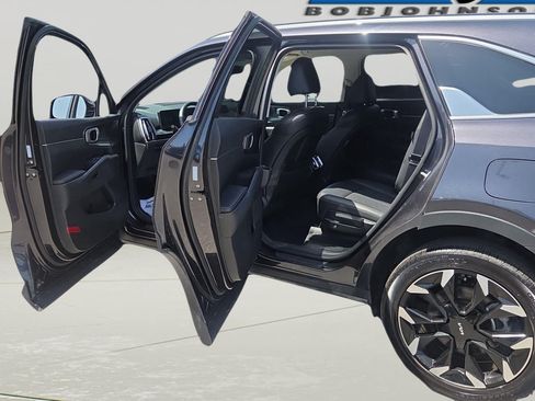 Used 2025 Kia Sorento X-Line EX AWD/4WD image 8