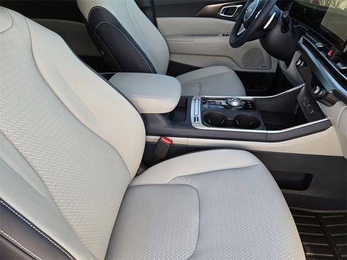 New 2026 Kia Carnival SX Prestige image 10