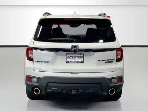 Used 2025 Honda Passport Black Edition image 6